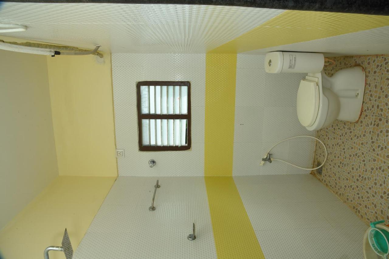 Thiruchendur Stayz Vairavel Residency Tiruchchendur Exterior photo
